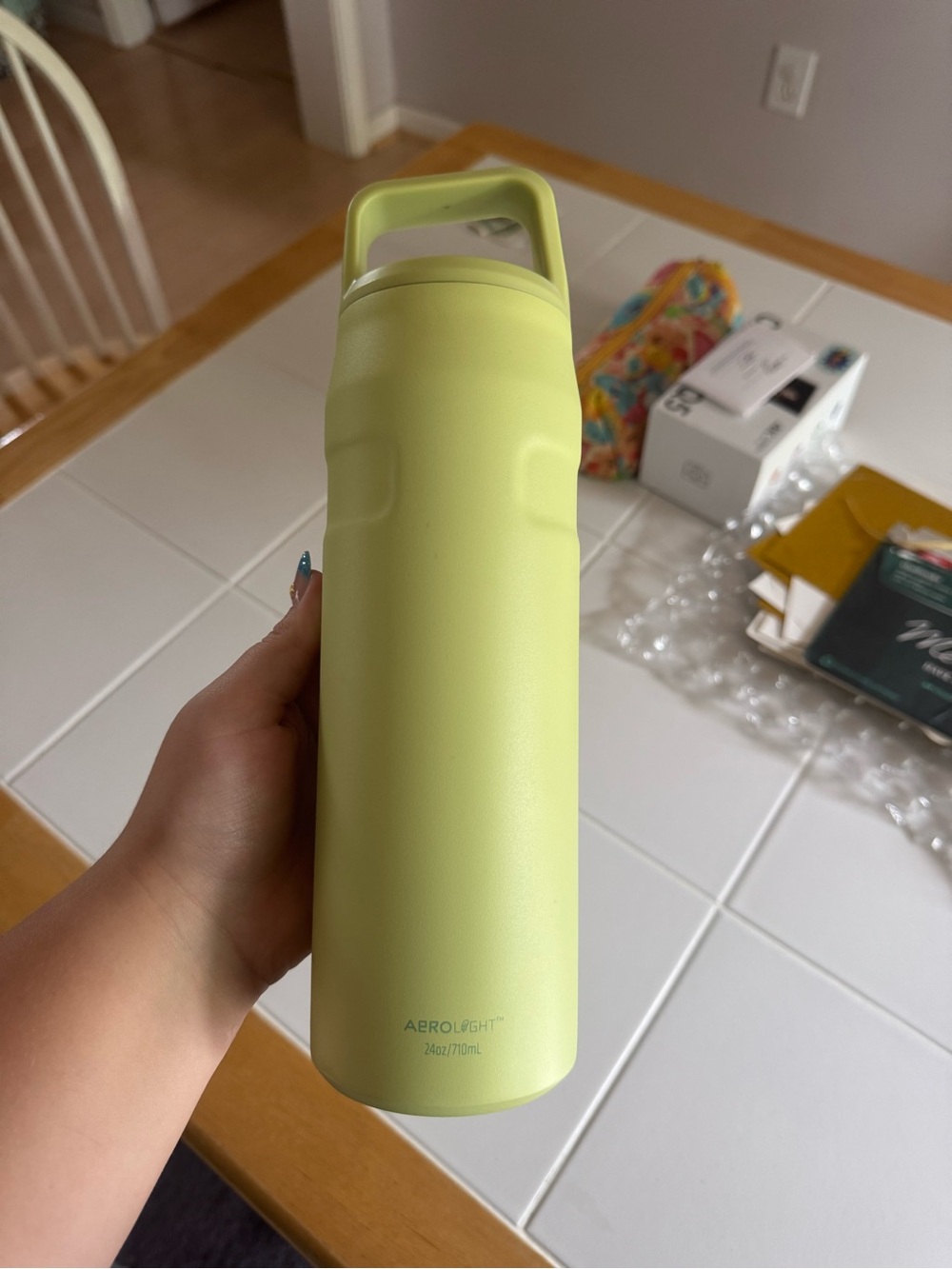 Green Stainless Water Bottle - Light Lime - Picture 3 of 6
